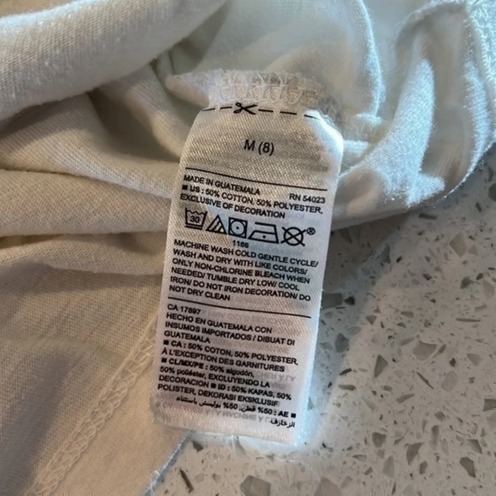 Old Navy Boys Tee Size M (8)